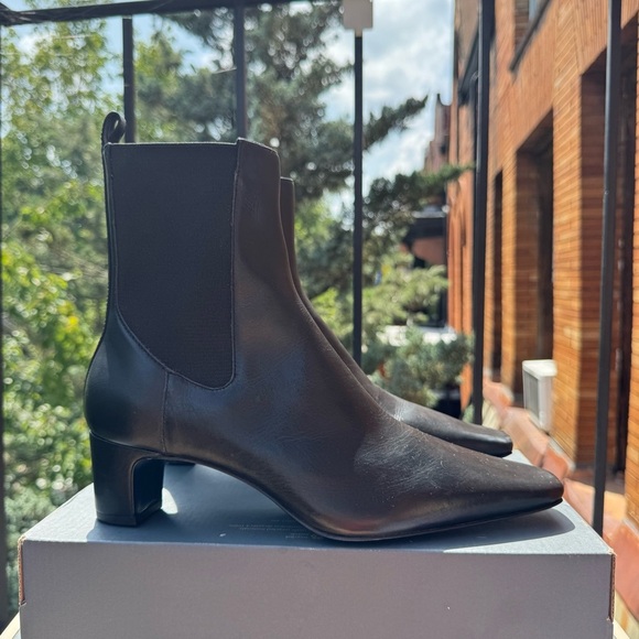 New Reformation Romina Ankle Boot Heeled Black Leather 9.5 - Picture 3 of 13